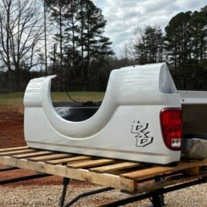 2011–2016 Ford F-250 / F-350 Super Duty Short Bed – White with Tailgate & Rear Chrome Bumper